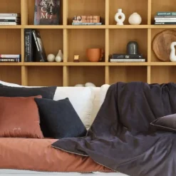 Maison Jean-Vier Édredon et bout de lit Marron