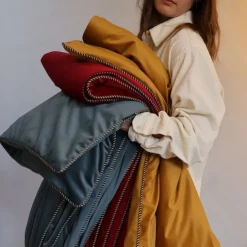 Maison Jean-Vier Edredon ou boutis vert de gris en velours