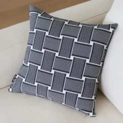 Maison Jean-Vier Housse de coussin Noir