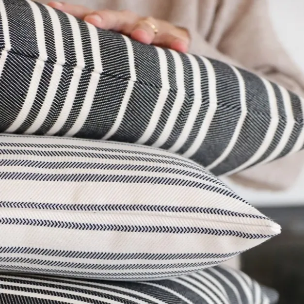 Maison Jean-Vier Housse de coussin Noir