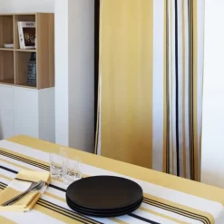 Maison Jean-Vier Nappe en coton jaune à rayures en chevrons