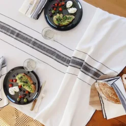 Maison Jean-Vier Nappe en lin blanc ivoire à rayures