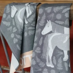 Maison Jean-Vier Torchon gris en Jacquard à motifs pottok